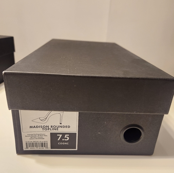 BNIB Banana Republic Madison 12-Hour Pump Cognac Size 7.5 - Picture 6 of 6